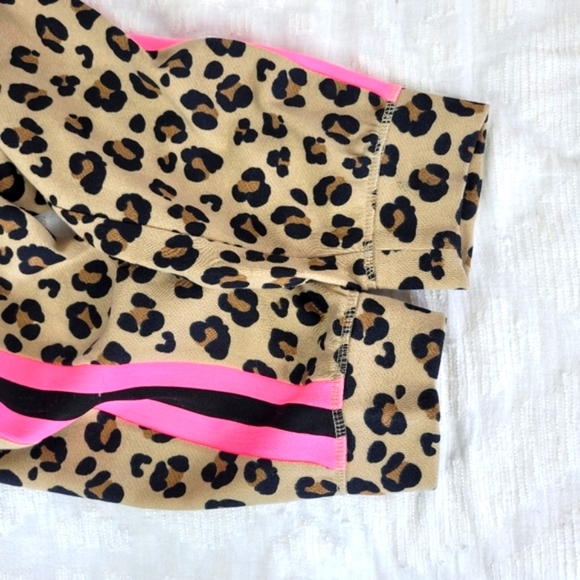Cabana by Crown & Ivy leopard print joggers hot pink trim cuff track pants fun S - Picture 8 of 9